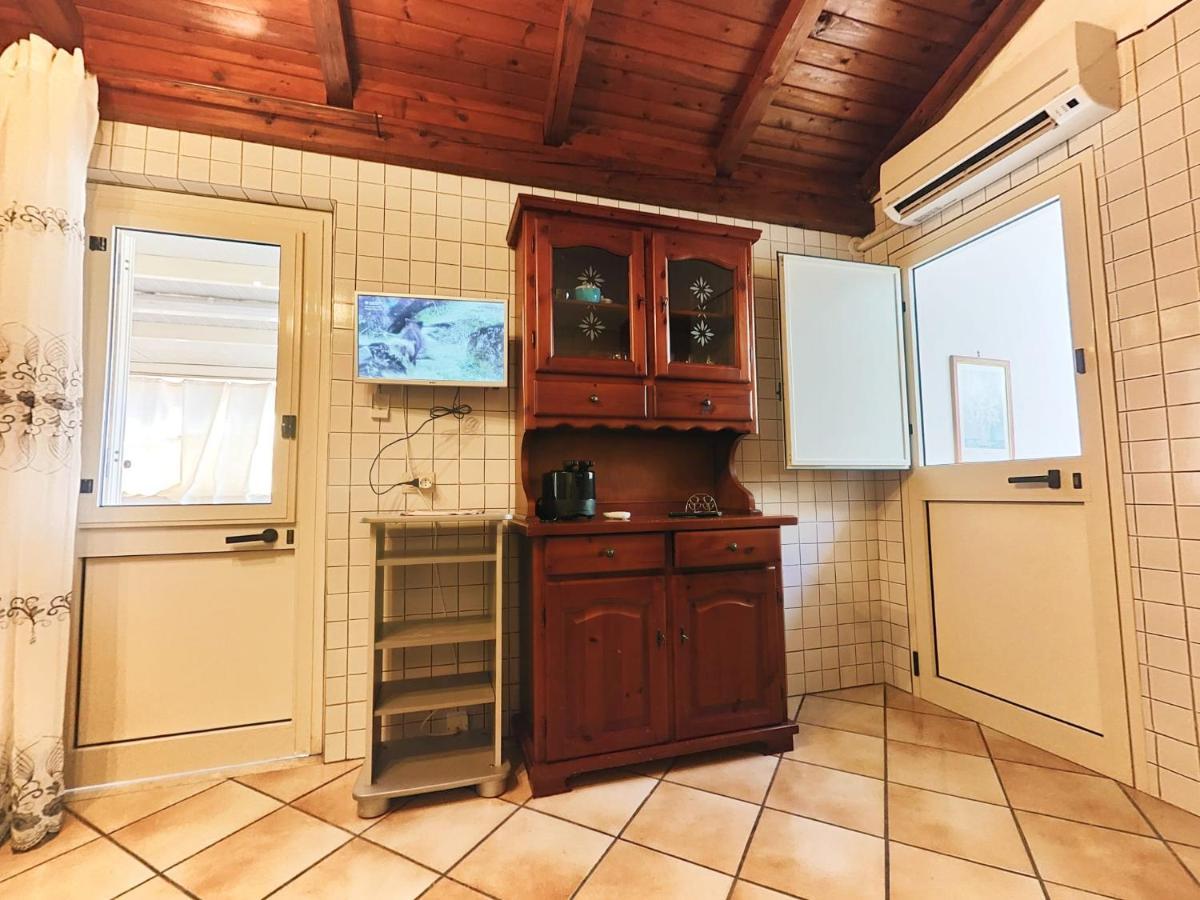 Casa Vacanza Isola Sul Mare カステッランマーレ・デル・ゴルフォ エクステリア 写真