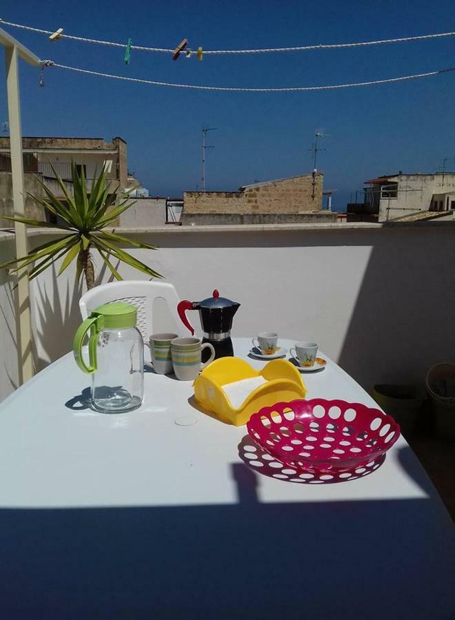 Casa Vacanza Isola Sul Mare カステッランマーレ・デル・ゴルフォ エクステリア 写真